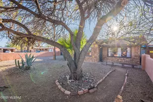 2671 W Tolosa Cir, Tucson, AZ 85746 - Photo 7