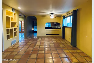 1701 S Palm Springs Circle, Tucson, AZ 85710 - Photo 7