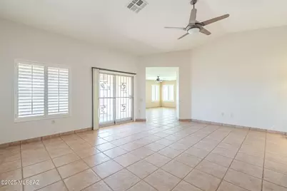 312 N Cedar Crest Drive, Green Valley, AZ 85614 - Photo 3