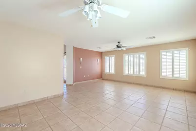 312 N Cedar Crest Drive, Green Valley, AZ 85614 - Photo 11