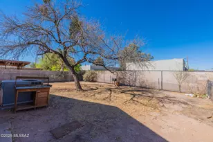 3721 N Estrella Ln, Tucson, AZ 85705 - Photo 23