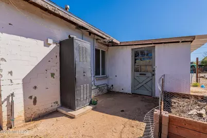 3721 N Estrella Lane, Tucson, AZ 85705 - Photo 29