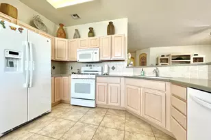 9524 N Twinkling Shadows Way, Tucson, AZ 85743 - Photo 11