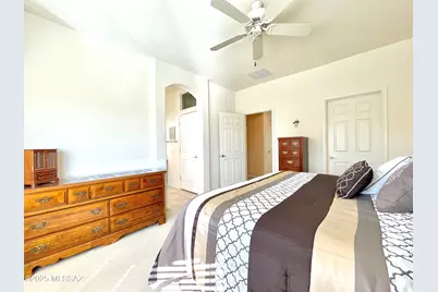 9524 N Twinkling Shadows Way, Tucson, AZ 85743 - Photo 23