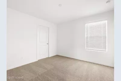 6839 W Star Garden Way, Tucson, AZ 85757 - Photo 13
