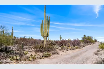 9633 Giant Cacti Drive #14, Tucson, AZ 85749 - Photo 7