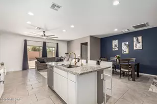 12437 W Lilliston Way, Marana, AZ 85653 - Photo 13