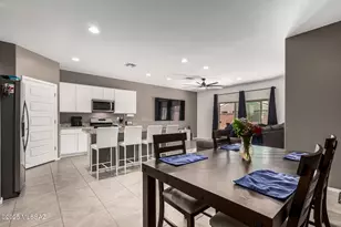 12437 W Lilliston Way, Marana, AZ 85653 - Photo 11