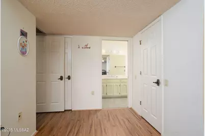 832 W Calle Del Regalo, Green Valley, AZ 85614 - Photo 15