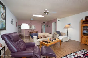 832 W Calle Del Regalo, Green Valley, AZ 85614 - Photo 11