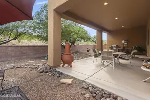 2057 W Acacia Bluffs Dr, Green Valley, AZ 85622 - Photo 33