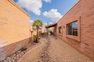 1594 W Calle Hacienda, Green Valley, AZ 85622 - Photo 27