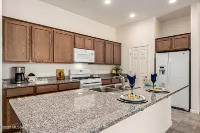 61078 E Shale Road, Oracle, AZ 85623 - Photo 11