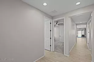 7733 S Crested Spring Dr, Tucson, AZ 85757 - Photo 23