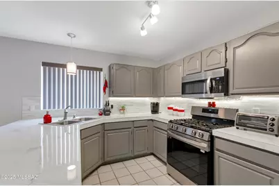 3579 W Sky Ridge Loop, Tucson, AZ 85742 - Photo 7