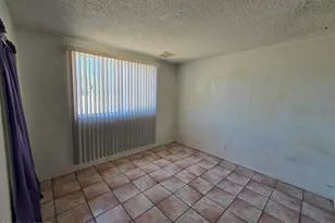 8401 E Kenyon Dr, Tucson, AZ 85710 - Photo 11