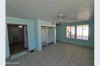 8401 E Kenyon Drive, Tucson, AZ 85710 - Photo 19