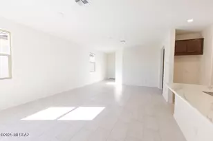 4699 S Verdin Vly Dr, Tucson, AZ 85730 - Photo 3