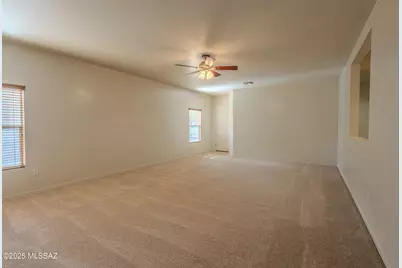 785 W Calle Valenciana, Sahuarita, AZ 85629 - Photo 7