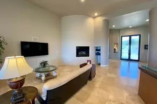 12137 N Solitude Ridge Pl, Tucson, AZ 85755 - Photo 9