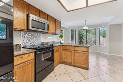 10311 N Cape Fear Lane, Oro Valley, AZ 85737 - Photo 5