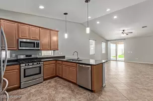 11438 E Desert Raptor Loop, Tucson, AZ 85747 - Photo 11