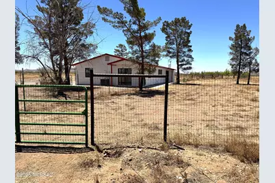 13384 S Cottonwood Road, Pearce, AZ 85625 - Photo 7