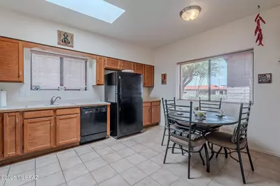 3055 S Placita De La Picaza, Green Valley, AZ 85622 - Photo 11