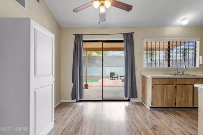 4765 S Windrose Drive, Tucson, AZ 85730 - Photo 13