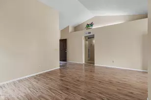 4765 S Windrose Dr, Tucson, AZ 85730 - Photo 7