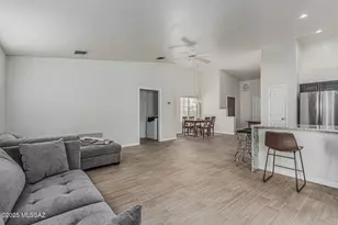 1070 W Possum Creek Ln, Oro Valley, AZ 85737 - Photo 5