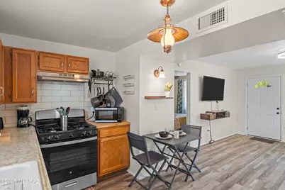 346 S Paseo Aguila #UNIT C, Green Valley, AZ 85614 - Photo 13