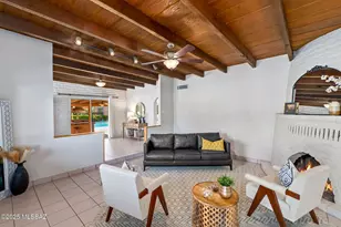 6070 W Desert Marigold Ln, Tucson, AZ 85742 - Photo 9