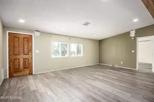 7620 N Steele Dr, Tucson, AZ 85743 - Photo 5