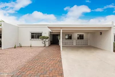 5050 N Crestridge Drive, Tucson, AZ 85718 - Photo 1