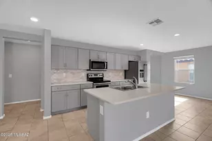 14241 E Bolster Dr, Vail, AZ 85641 - Photo 13