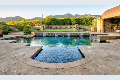 6015 N Camino Preciado, Tucson, AZ 85718 - Photo 1
