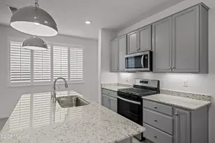 1126 E Cairn St, Tucson, AZ 85719 - Photo 9