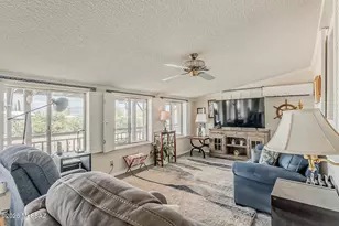 272 W Cumaro Dr, Green Valley, AZ 85614 - Photo 13