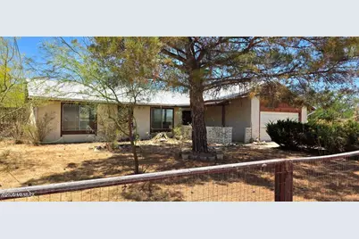 219 N Ford Street, Pearce, AZ 85625 - Photo 1