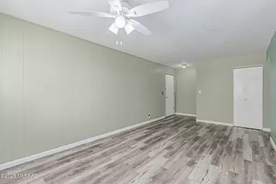 8150 E Broadway Boulevard #H-107, Tucson, AZ 85710 - Photo 9