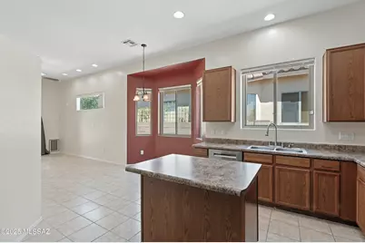 2511 N Avenida Tabica, Green Valley, AZ 85614 - Photo 9