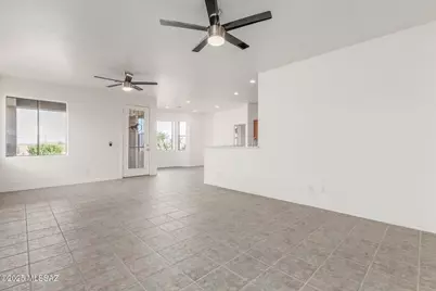 692 N Cedar Bend Avenue, Green Valley, AZ 85614 - Photo 7