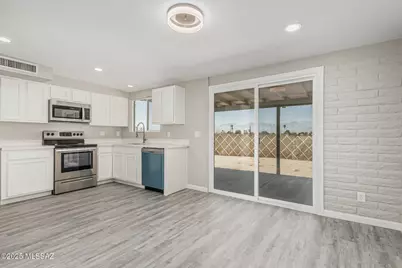 7735 E Basswood Place, Tucson, AZ 85730 - Photo 11