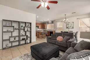 7952 E Revolution Loop, Tucson, AZ 85730 - Photo 11