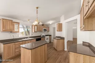 12301 S Saladom Rd, Tucson, AZ 85736 - Photo 9