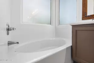 8750 E Mountain Spring Dr, Tucson, AZ 85747 - Photo 27