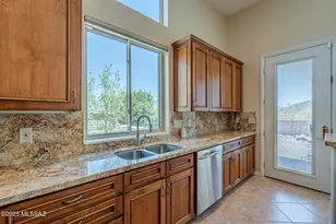 4862 N Bonita Ridge Ave, Tucson, AZ 85750 - Photo 13