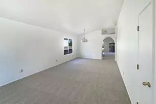 5007 W Hurston Dr, Tucson, AZ 85742 - Photo 9