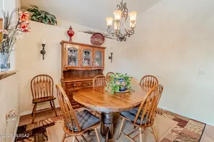 2723 S Chipshot Dr, Green Valley, AZ 85614 - Photo 9